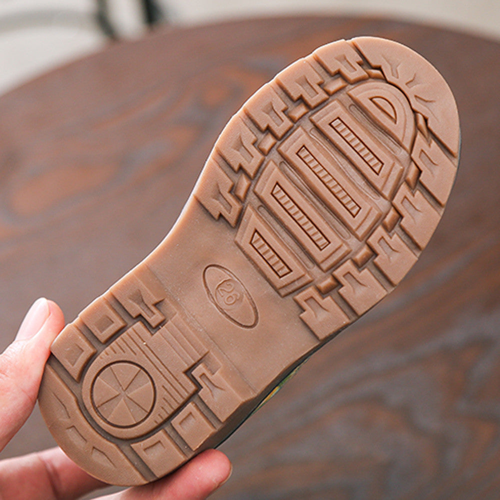 Children's Skid-Proof Leather Shoes in Autumn Snowy